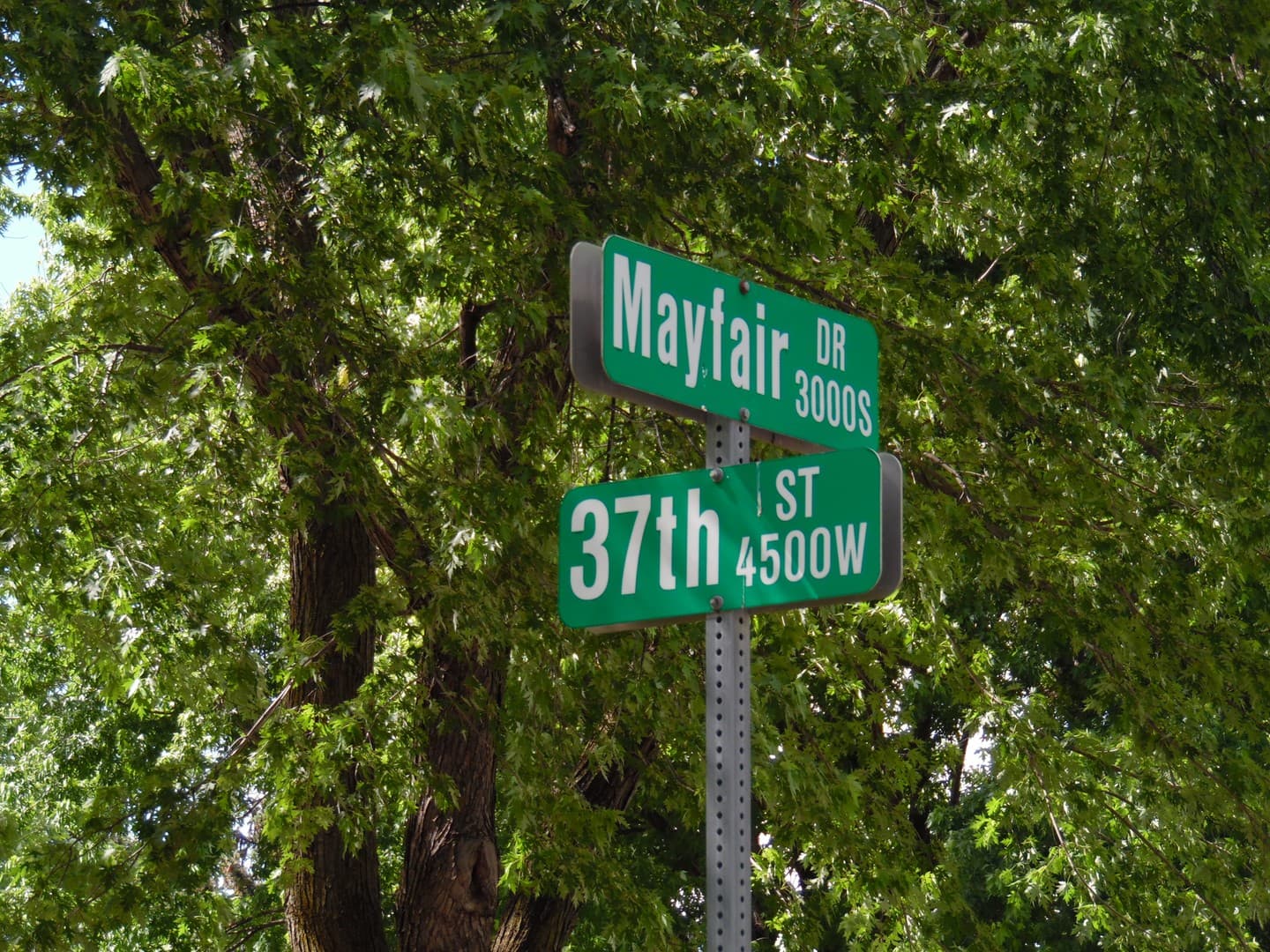 Sioux Falls Apartment: 3000-3012 S Mayfair Drive