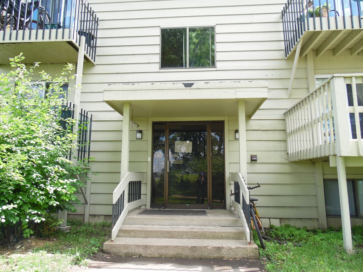 Sioux Falls Apartment: 3000-3012 S Mayfair Drive