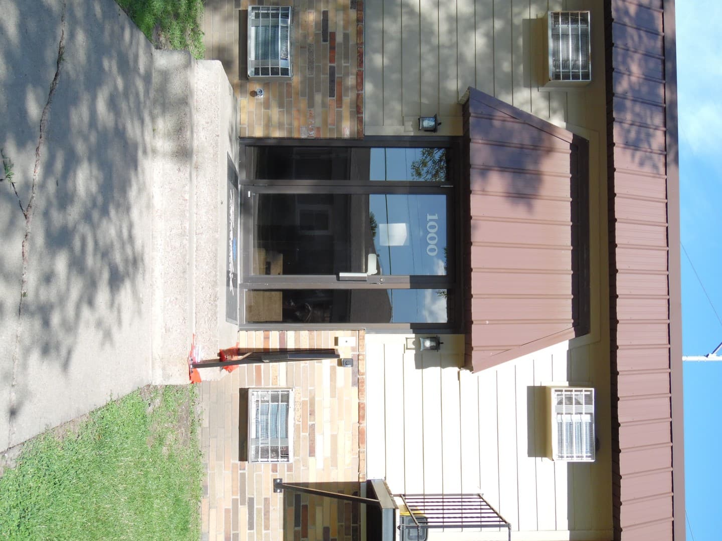 Sioux Falls Apartment: 1000-1020 N. Covell Avenue