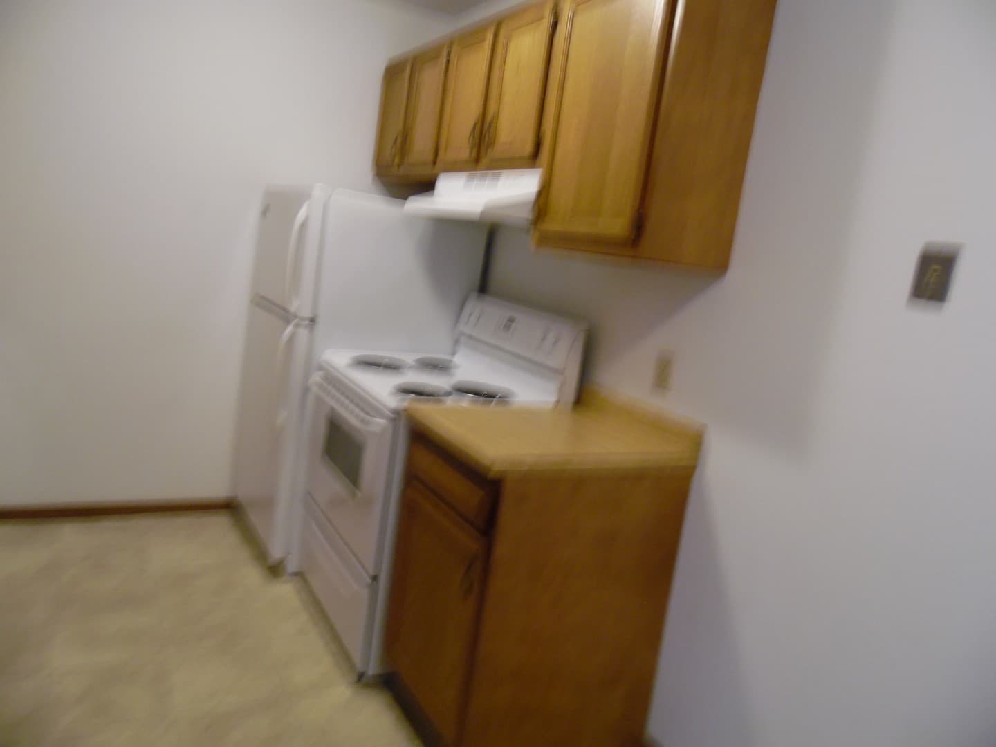 Sioux Falls Apartment: 1900 W 6th St.