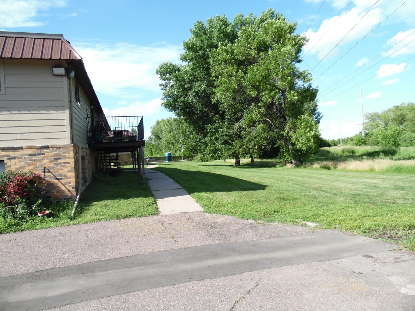 Sioux Falls Apartment: 1000-1020 N. Covell Avenue
