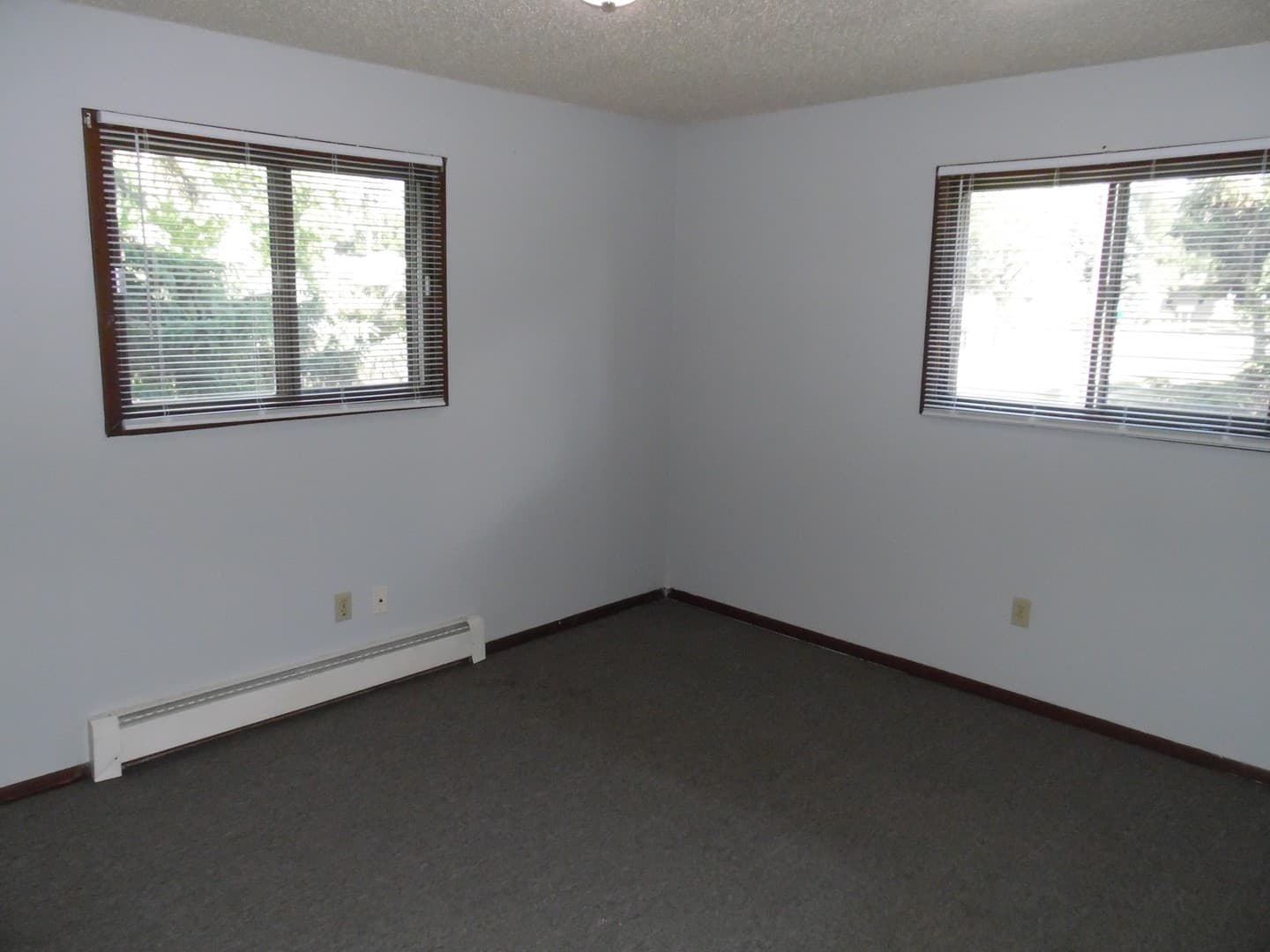Sioux Falls Apartment: 1201-1209 N. Prairie Avenue