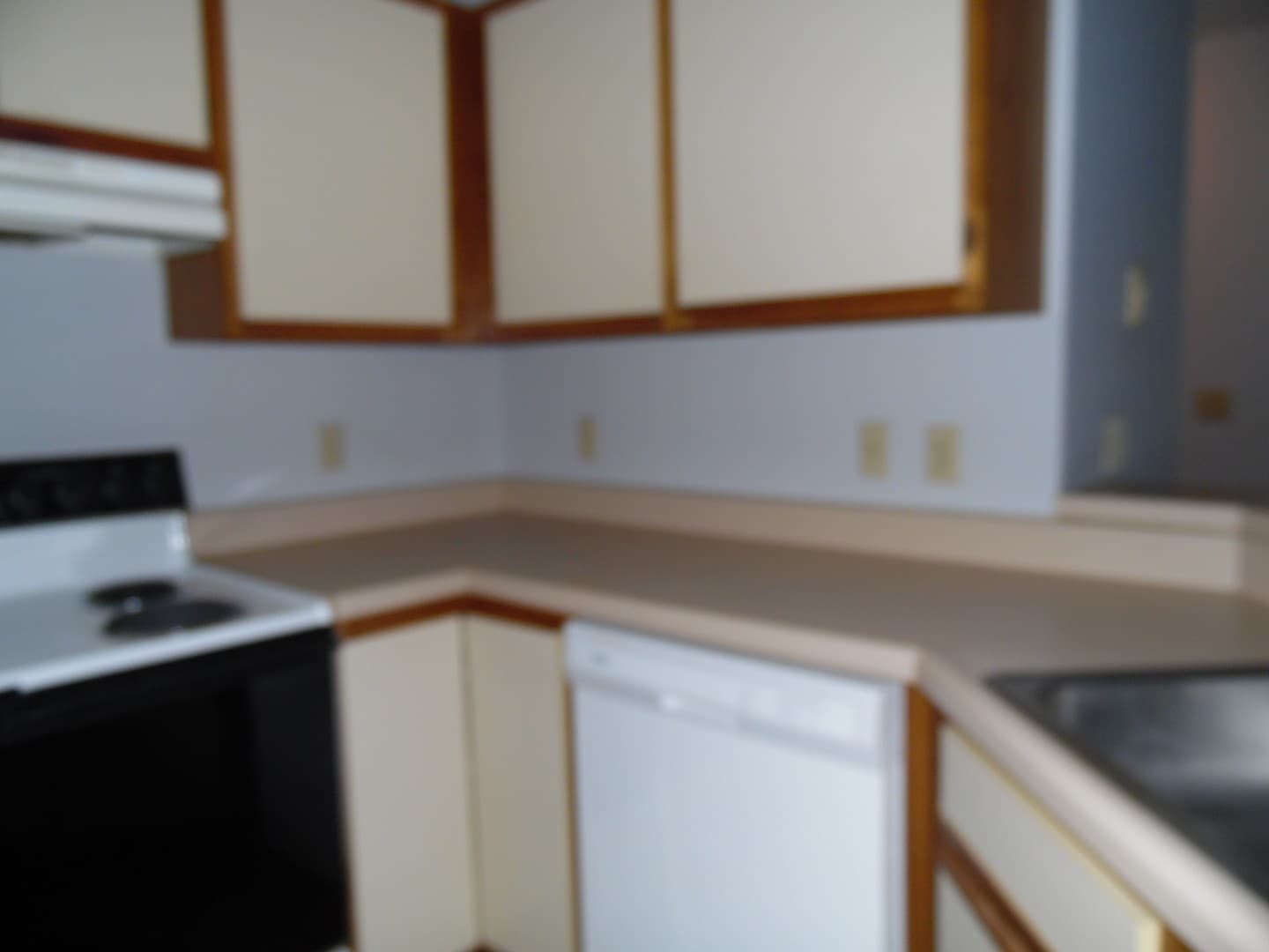 Sioux Falls Apartment: 701 S. Lyons Avenue