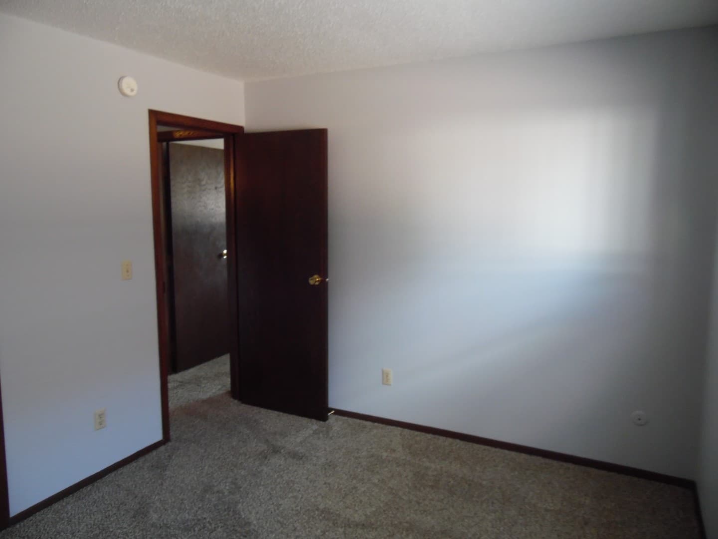 Sioux Falls Apartment: 1201-1209 N. Prairie Avenue