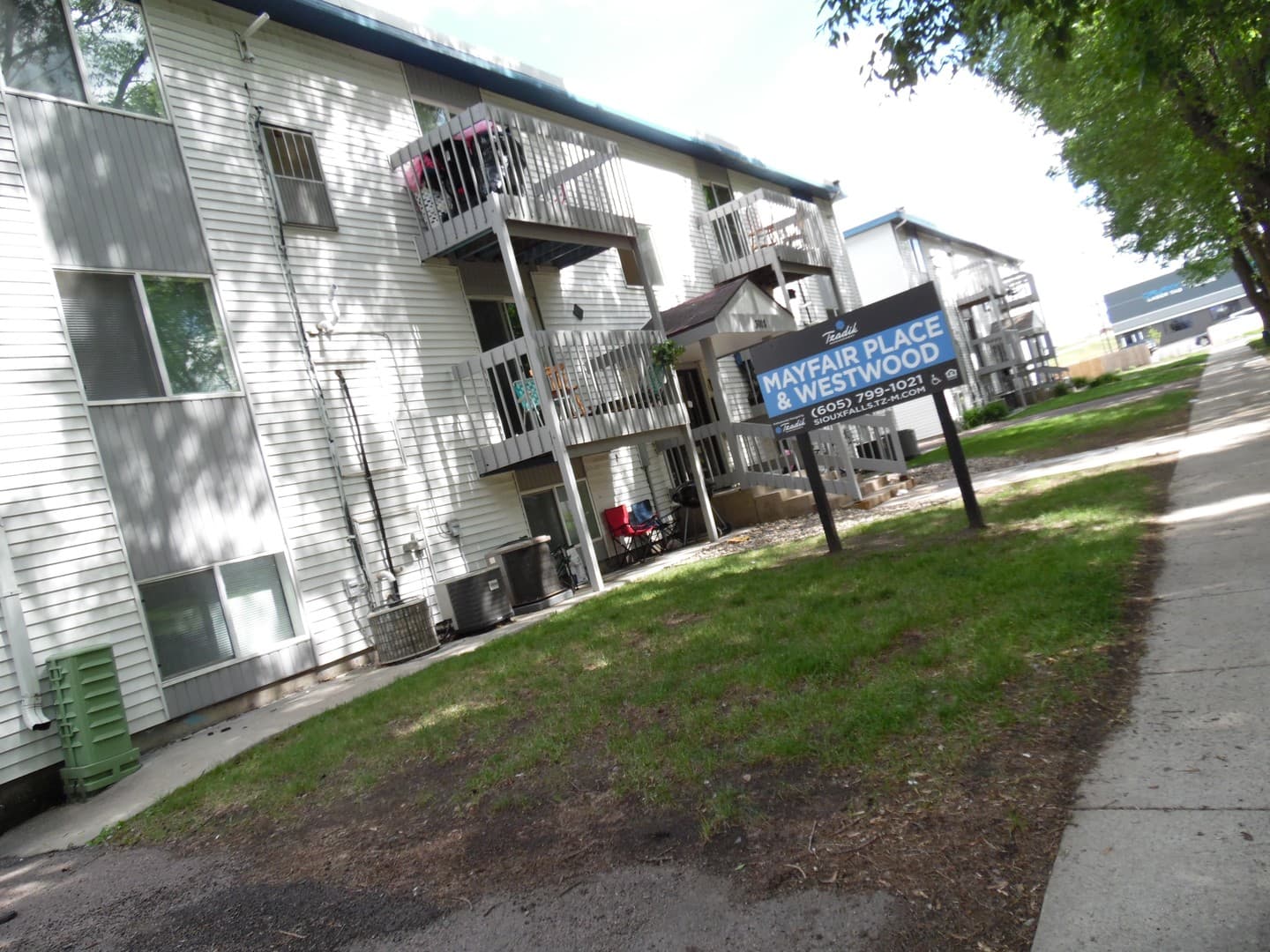 Sioux Falls Apartment: 3000-3012 S Mayfair Drive
