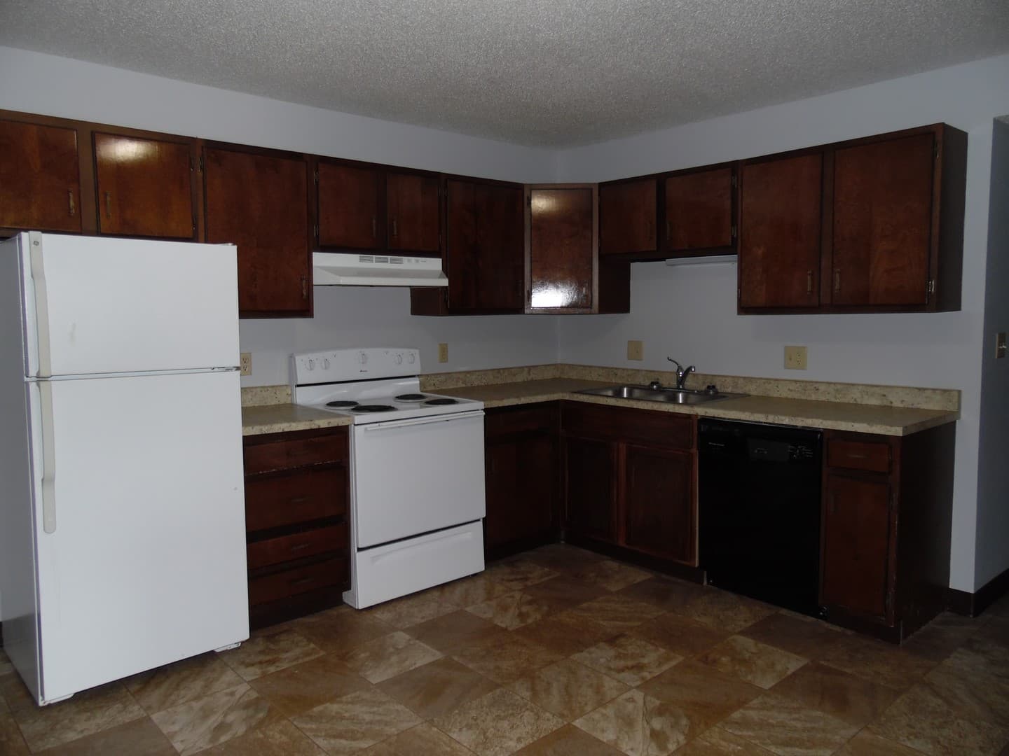 Sioux Falls Apartment: 3000-3012 S Mayfair Drive