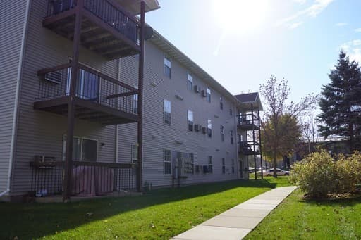 Sioux Falls Apartment: 4500-4504 E. 16th Street