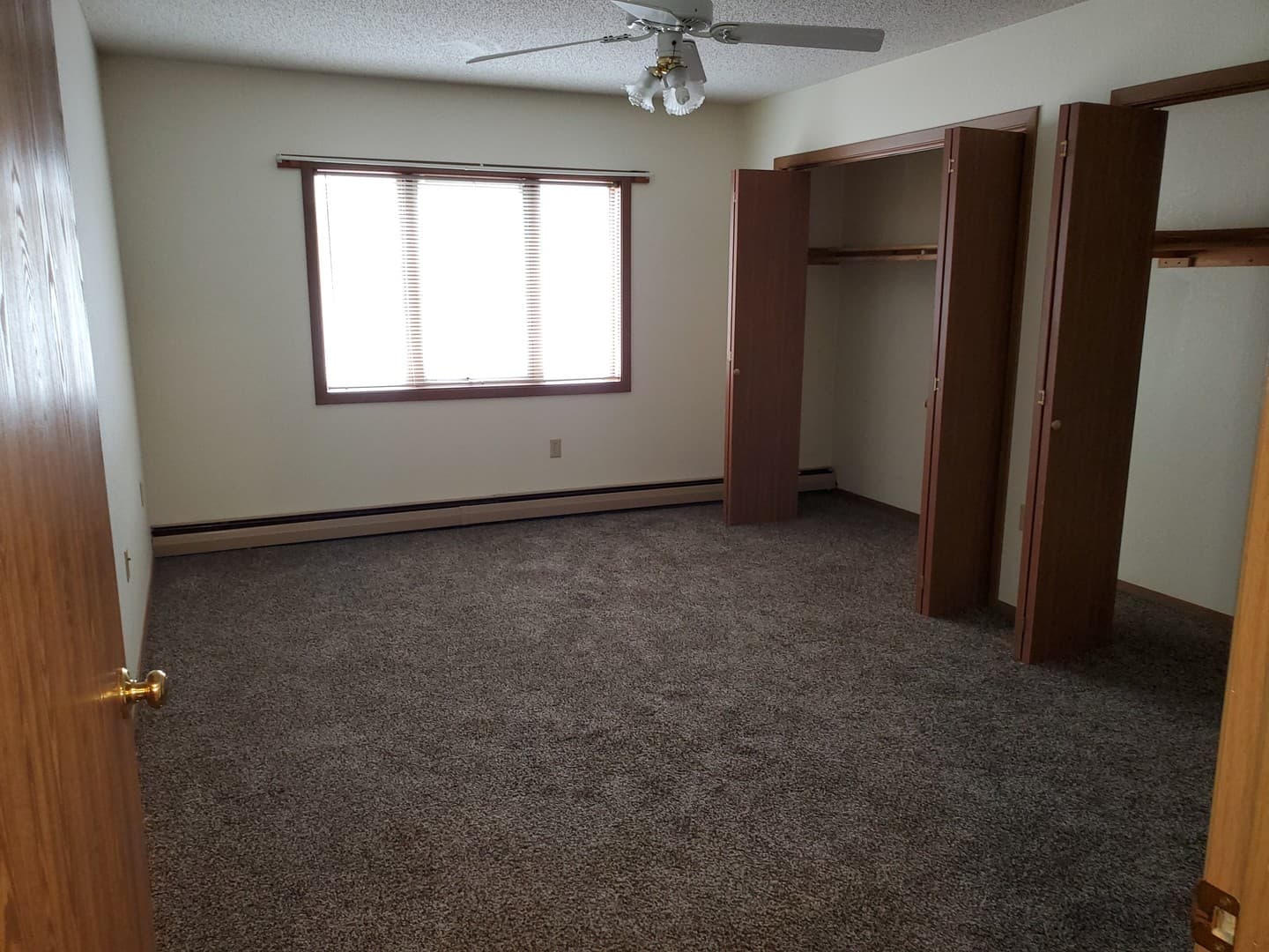 Sioux Falls Apartment: 800-812 S. Sherman Ave.
