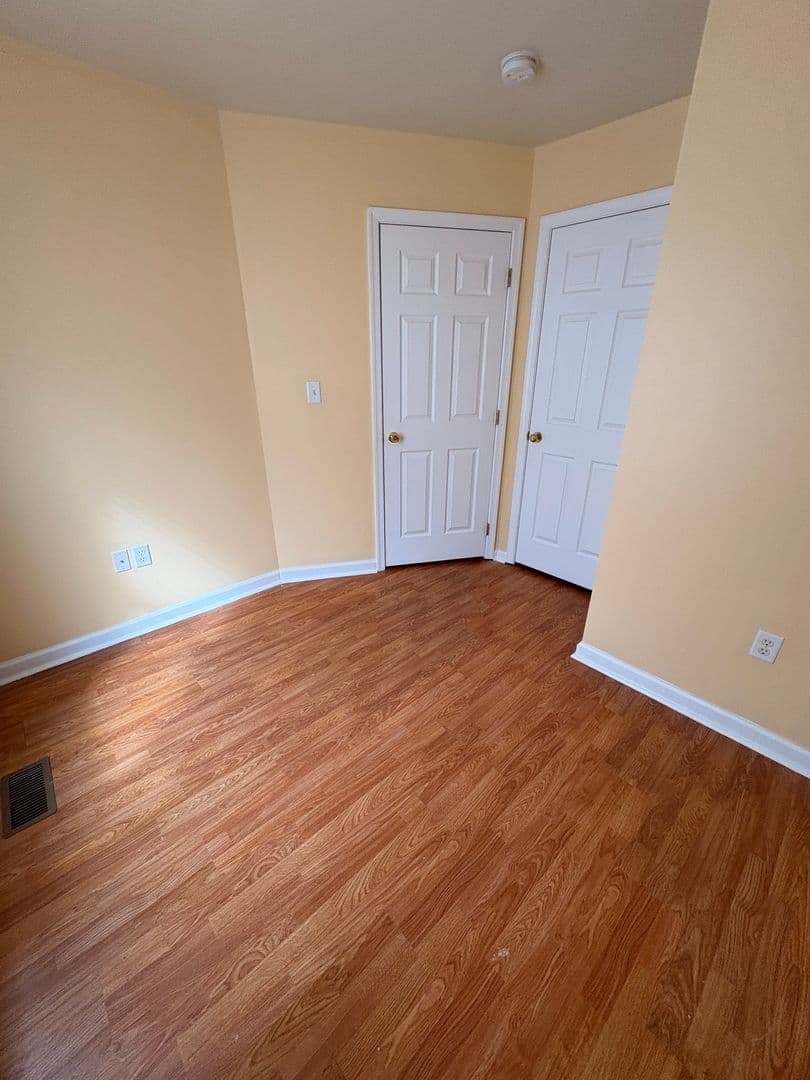 Falling Waters Apartment: Santa Fe Ct