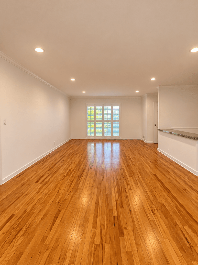 Beverly Hills Apartment: 349-357 S Camden Drive