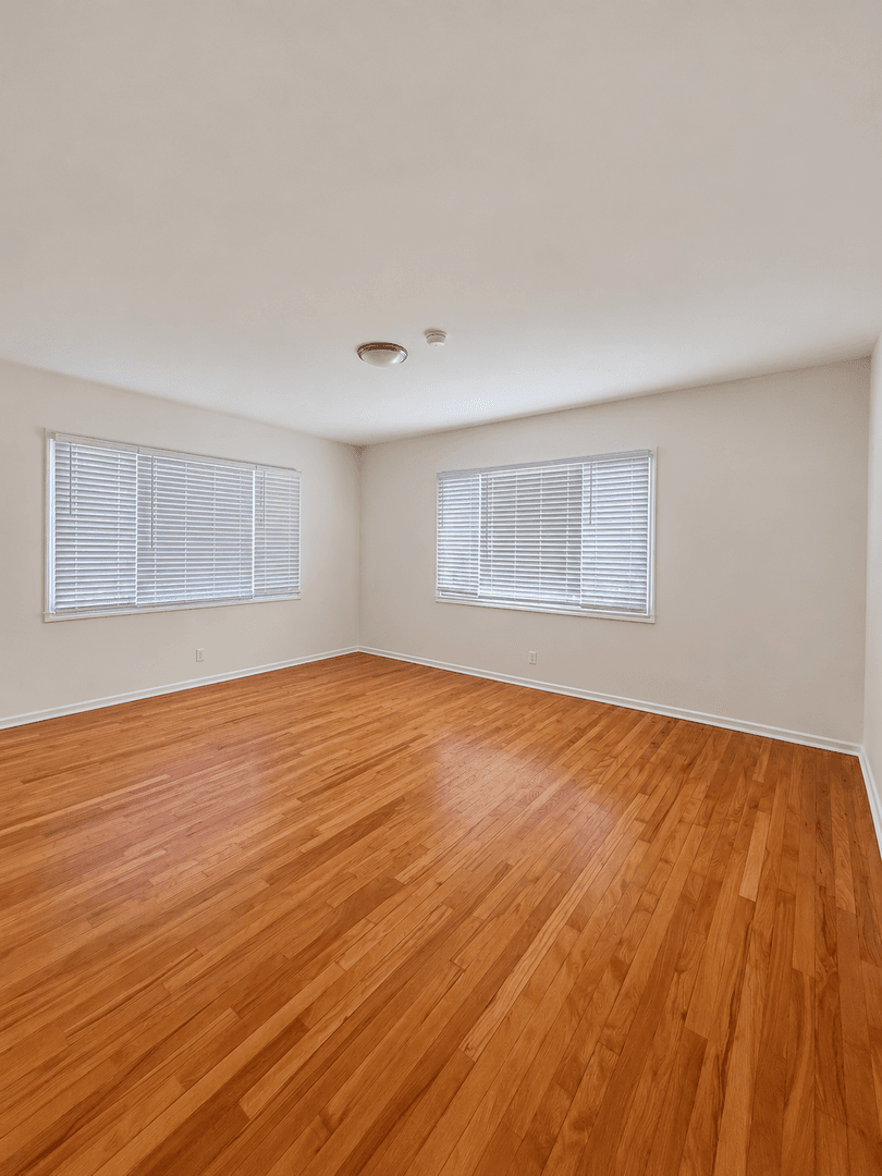Beverly Hills Apartment: 349-357 S Camden Drive