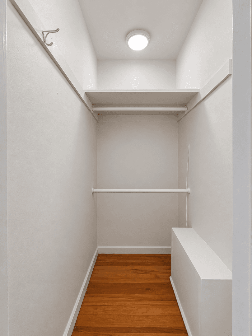 Beverly Hills Apartment: 349-357 S Camden Drive