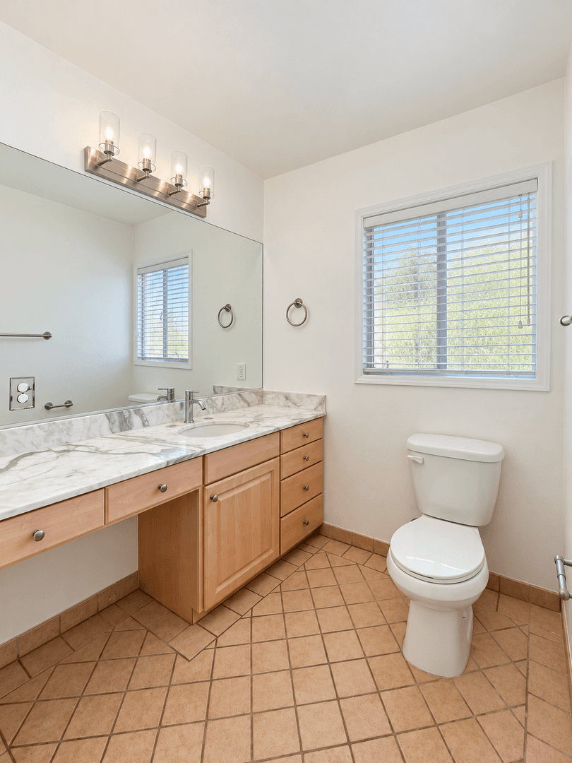 Beverly Hills Apartment: 349-357 S Camden Drive