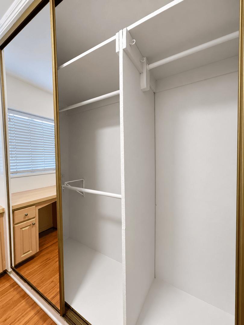 Beverly Hills Apartment: 349-357 S Camden Drive