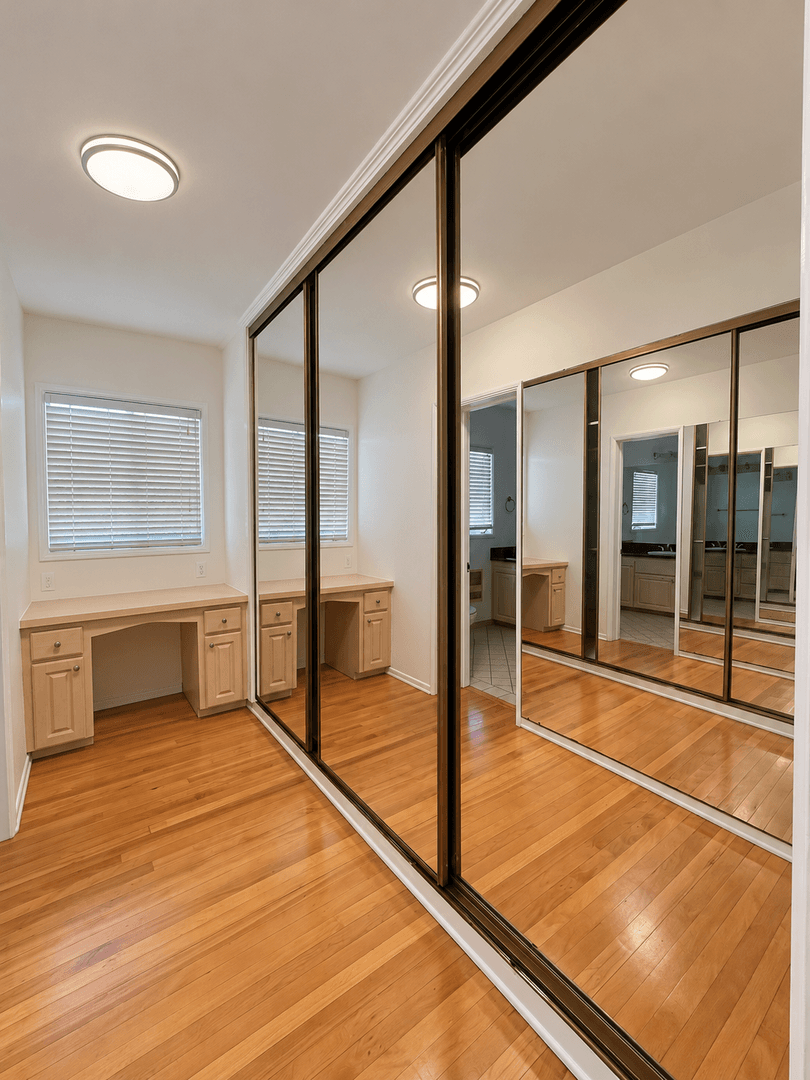 Beverly Hills Apartment: 349-357 S Camden Drive