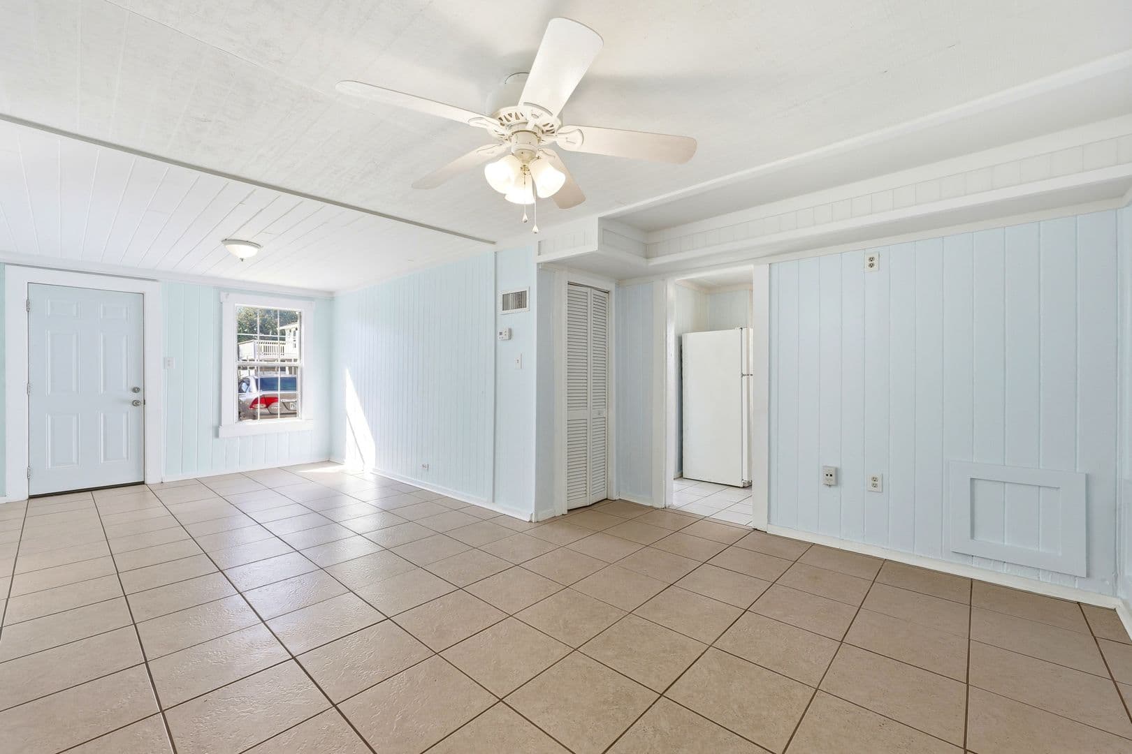 Neptune Beach Apartment: 228 Oleander Street