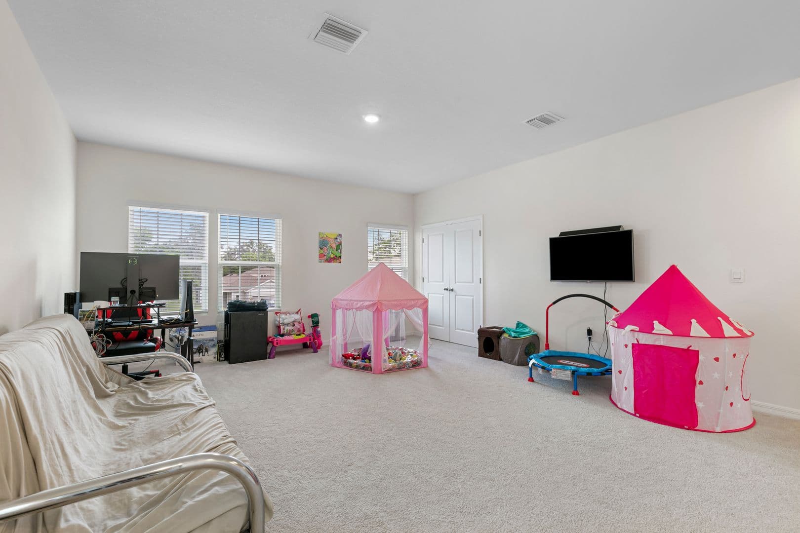 Newberry House: 1454 NW 136th Blvd