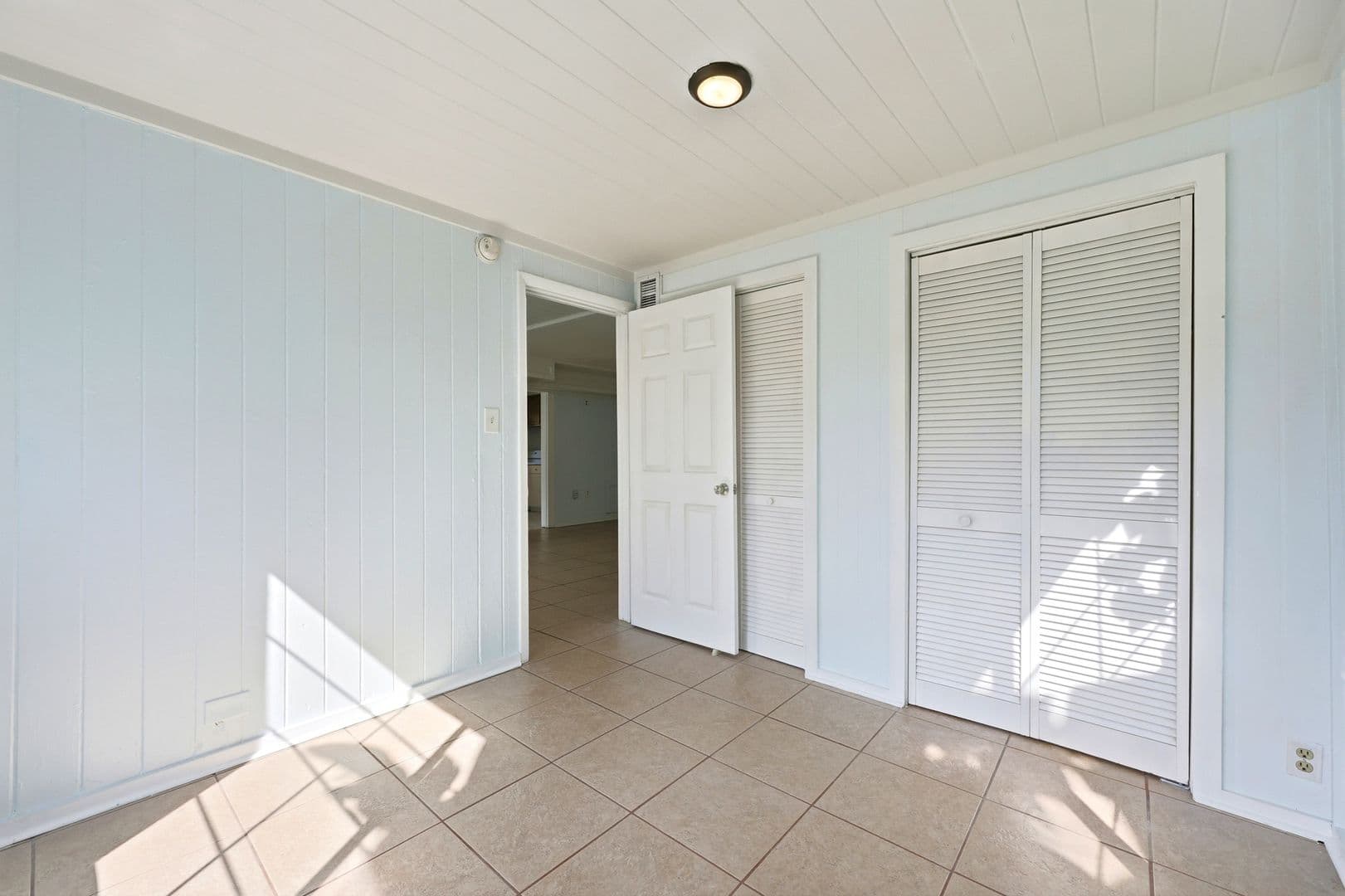 Neptune Beach Apartment: 228 Oleander Street