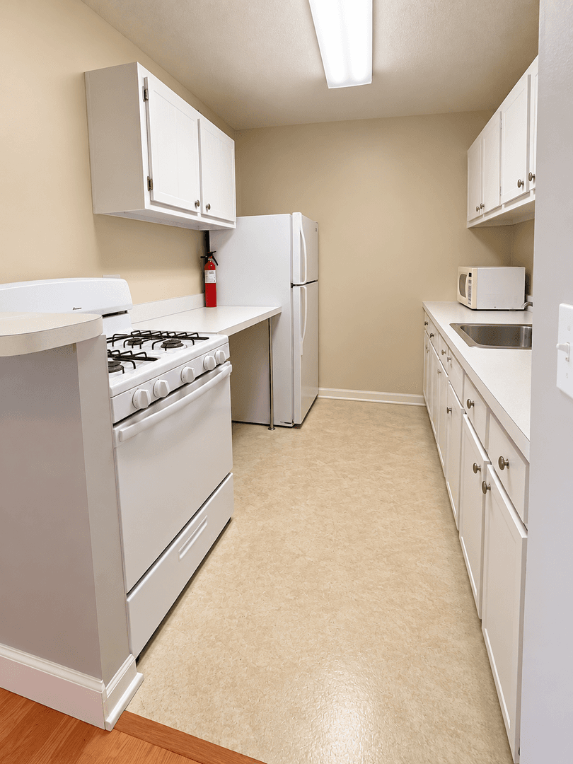 Gainesville Condo: 1700 SW 16th Court, Unit P27