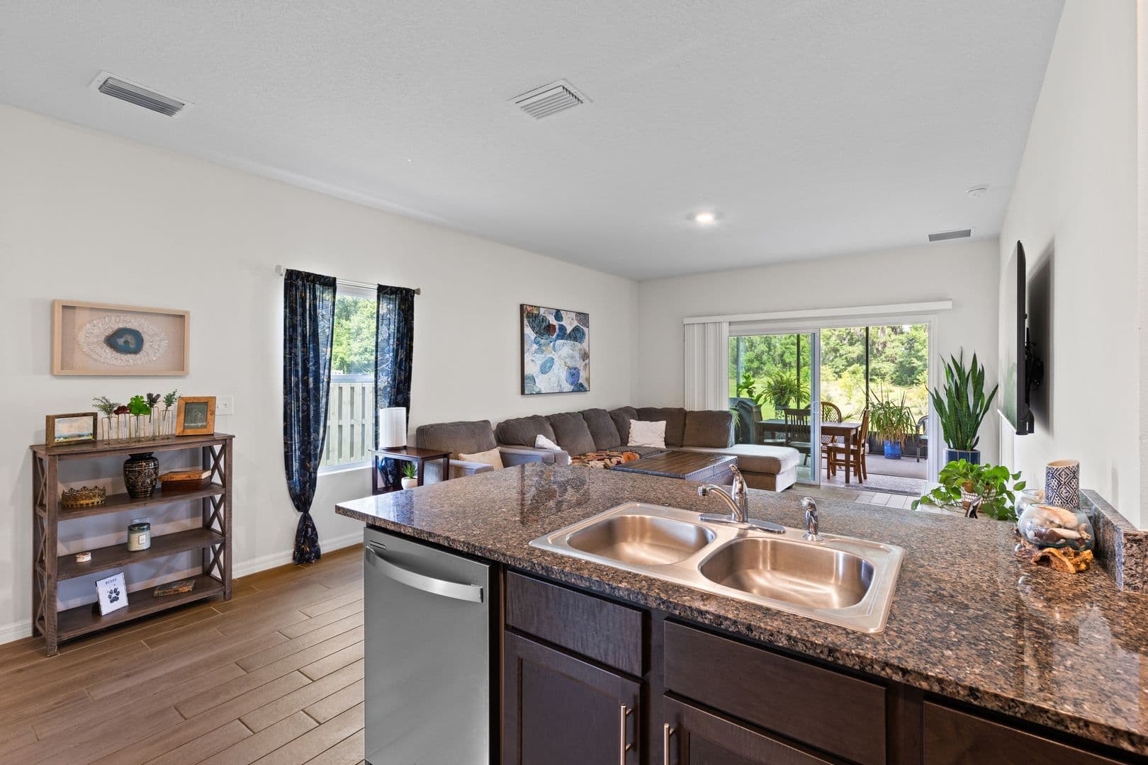 Newberry House: 1447 NW 136th Blvd