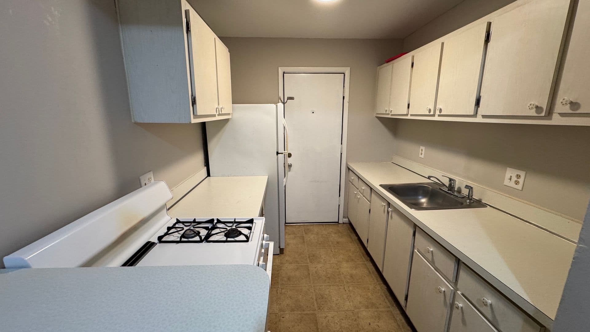 Gainesville Condo: 1700 SW 16th Court, Unit P02