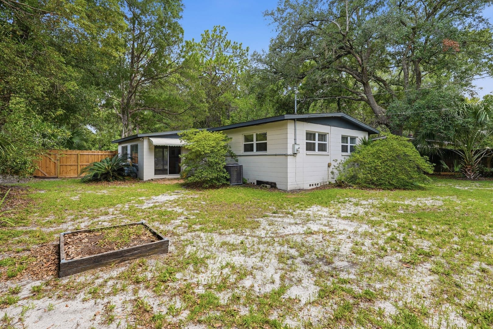 Gainesville House: 1038 NE 21 Avenue