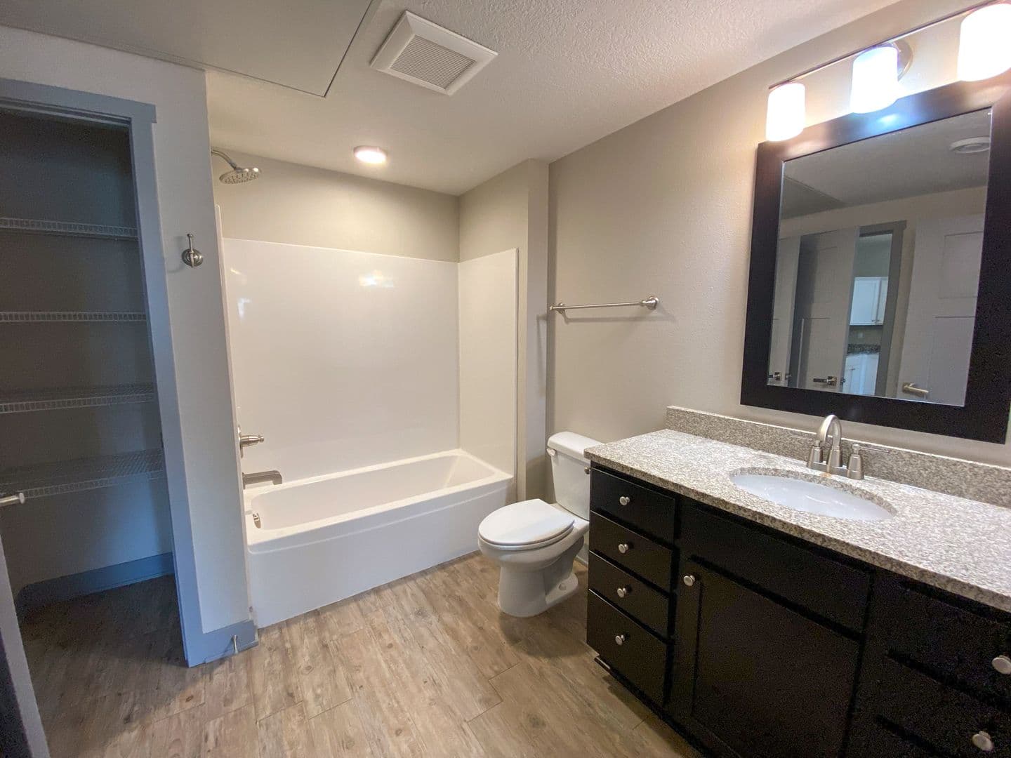 Ames Apartment: 2110 Cottonwood Rd.