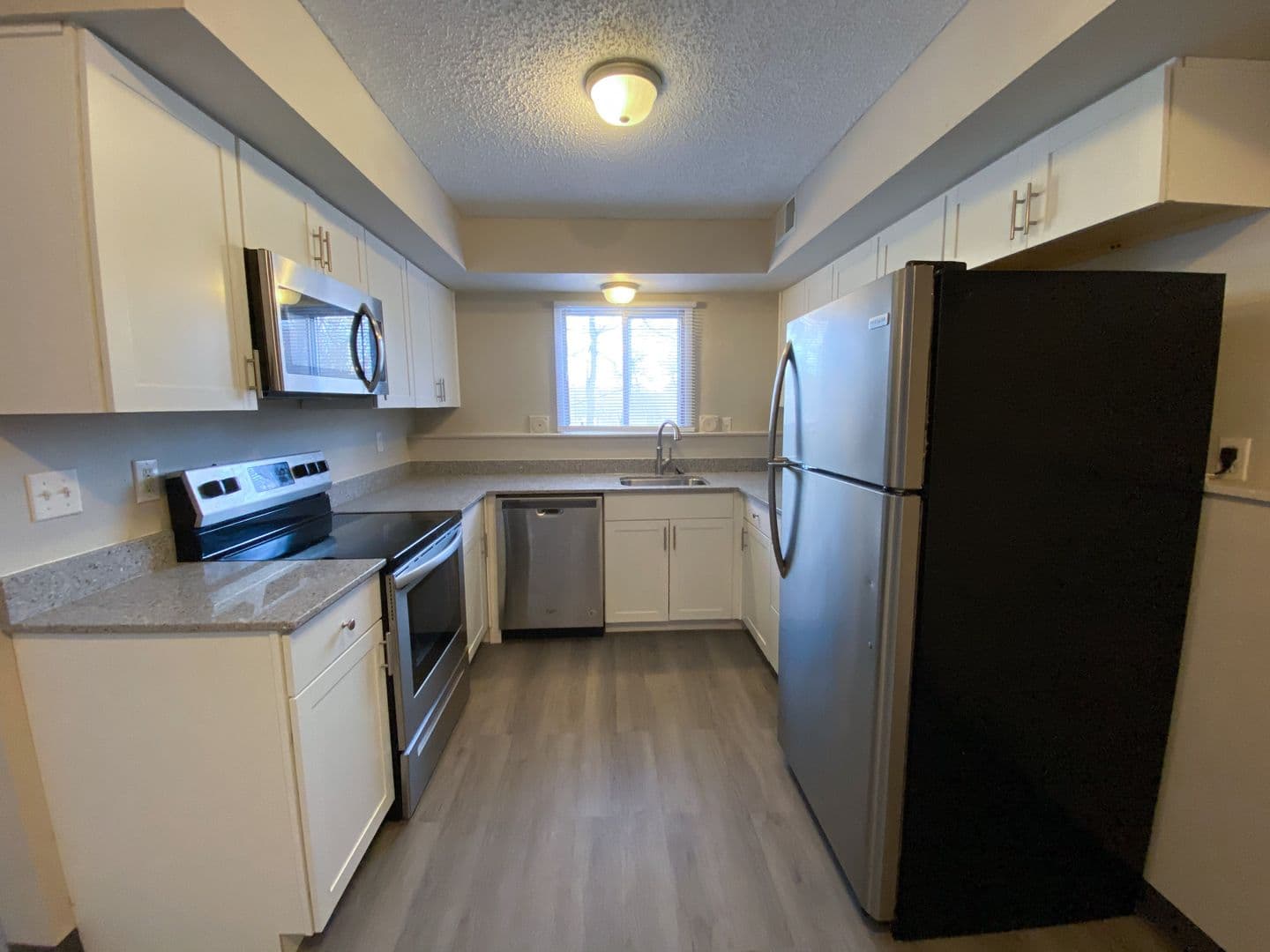 Ames Apartment: 230 Campus Avenue