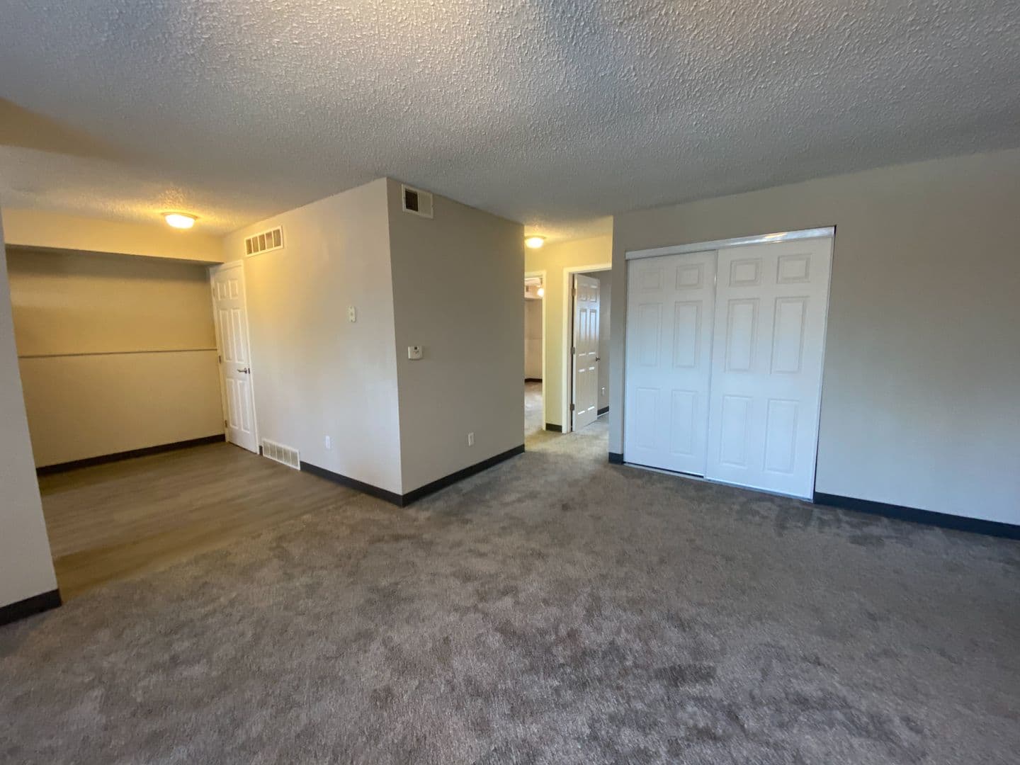 Ames Apartment: 230 Campus Avenue