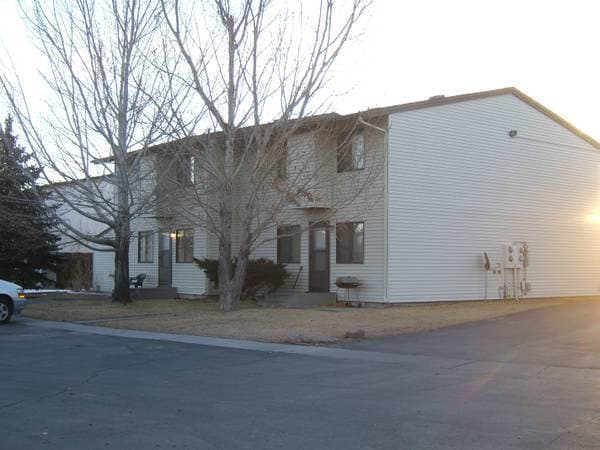 Rock Springs Apartment: 3260, 3265, 3270, 3275, 3285 Roosevelt Way