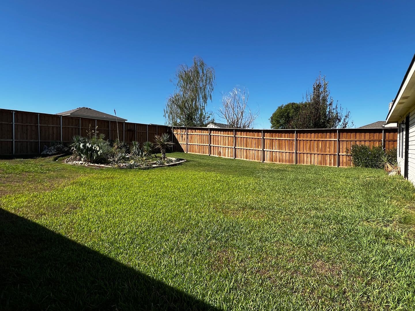 Sanger House: 302 Quail Crossing Drive