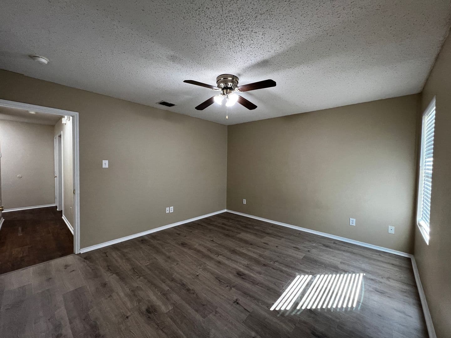 Sanger House: 302 Quail Crossing Drive