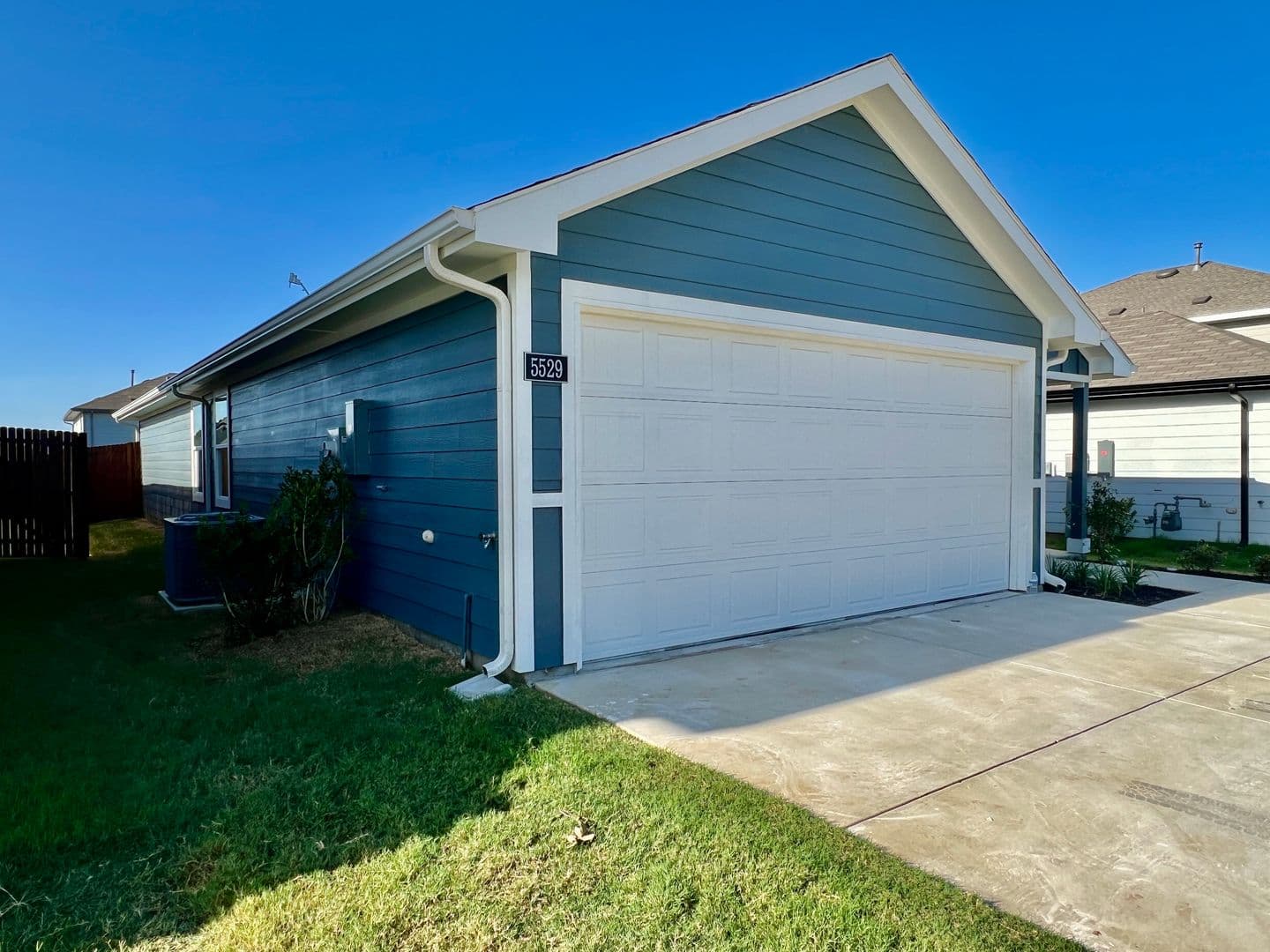 Denton House: 5529 Rollins Drive