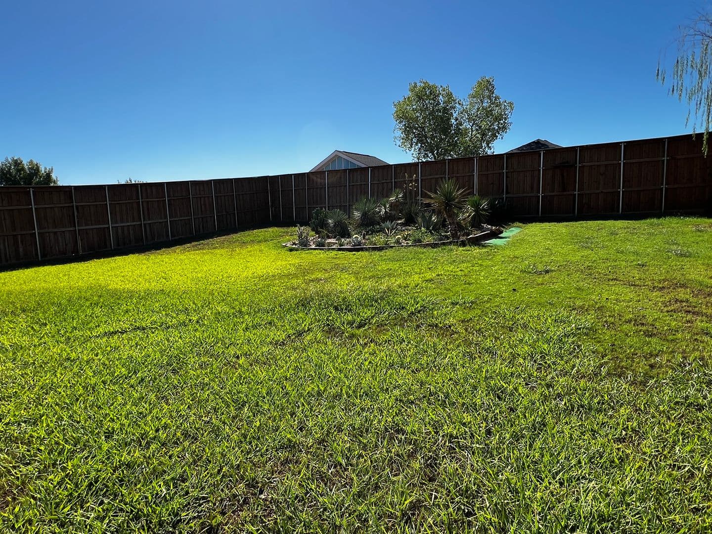 Sanger House: 302 Quail Crossing Drive