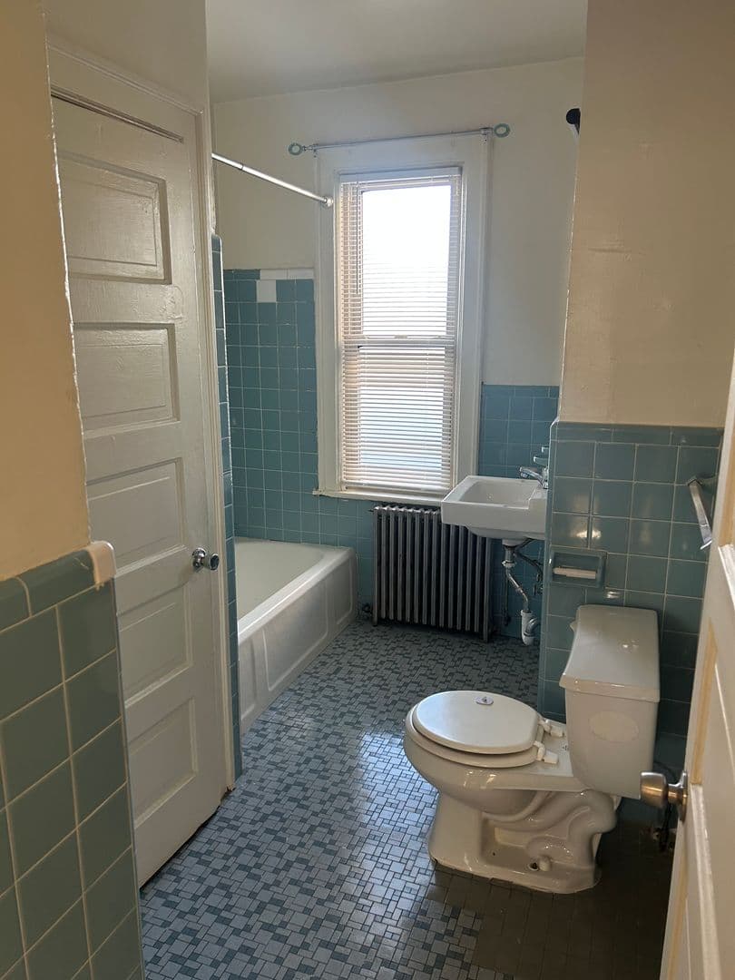 Bristol Apartment: 800-804 Beaver st