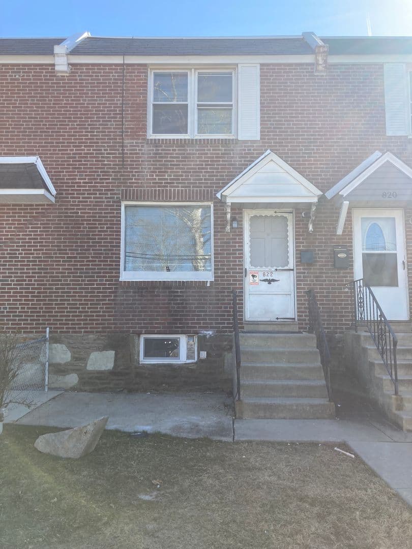 Bristol House: 822 4th Ave