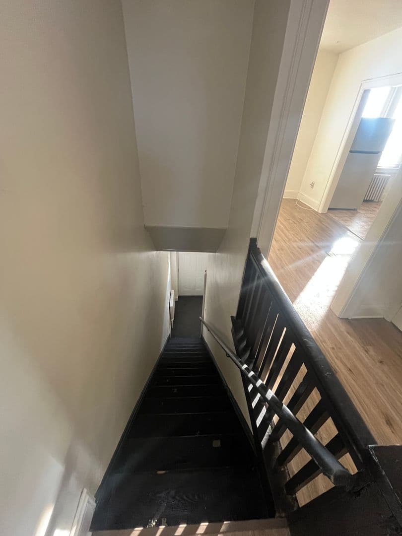 Bristol Apartment: 800-804 Beaver st