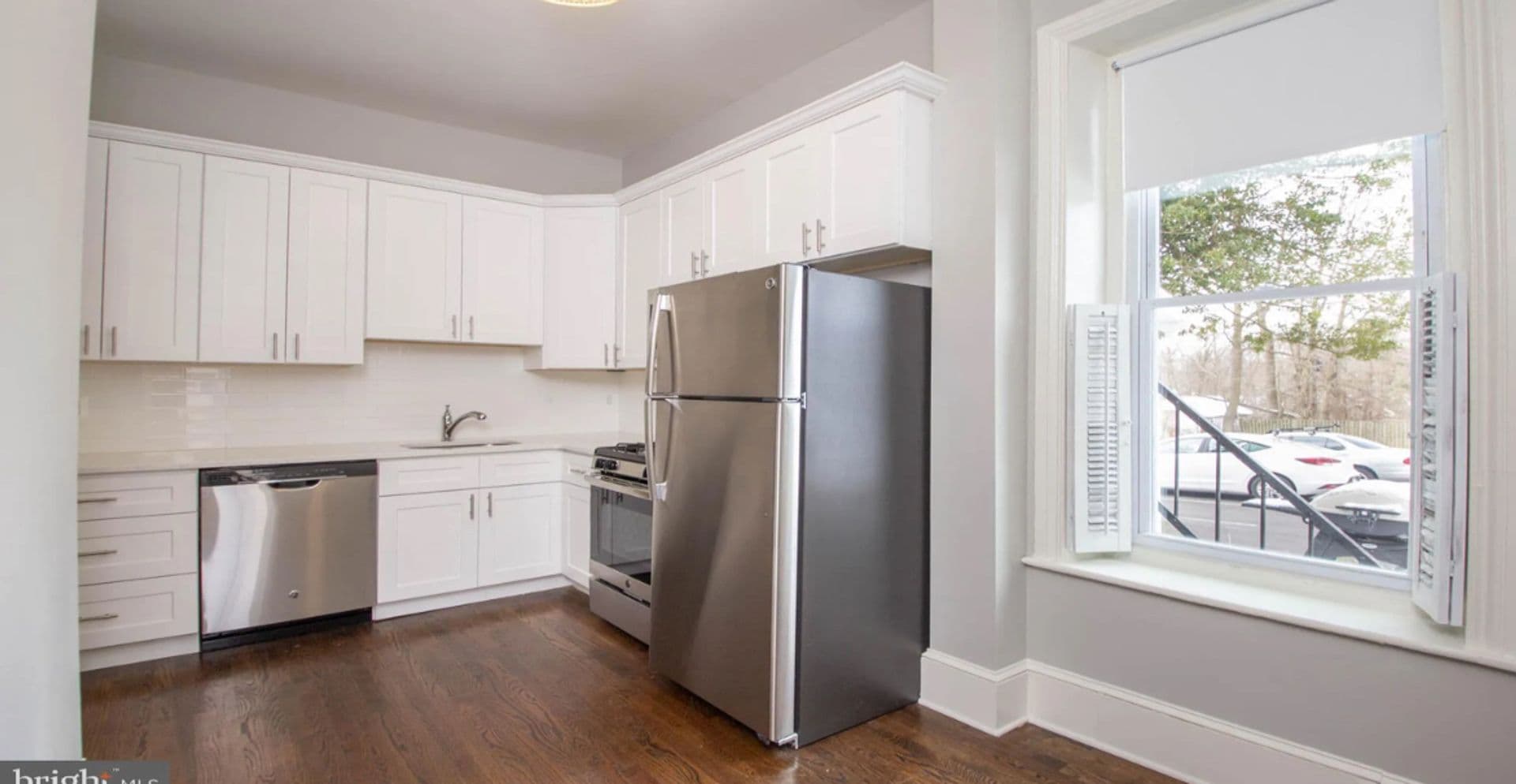 Newtown Apartment: 250 S State St