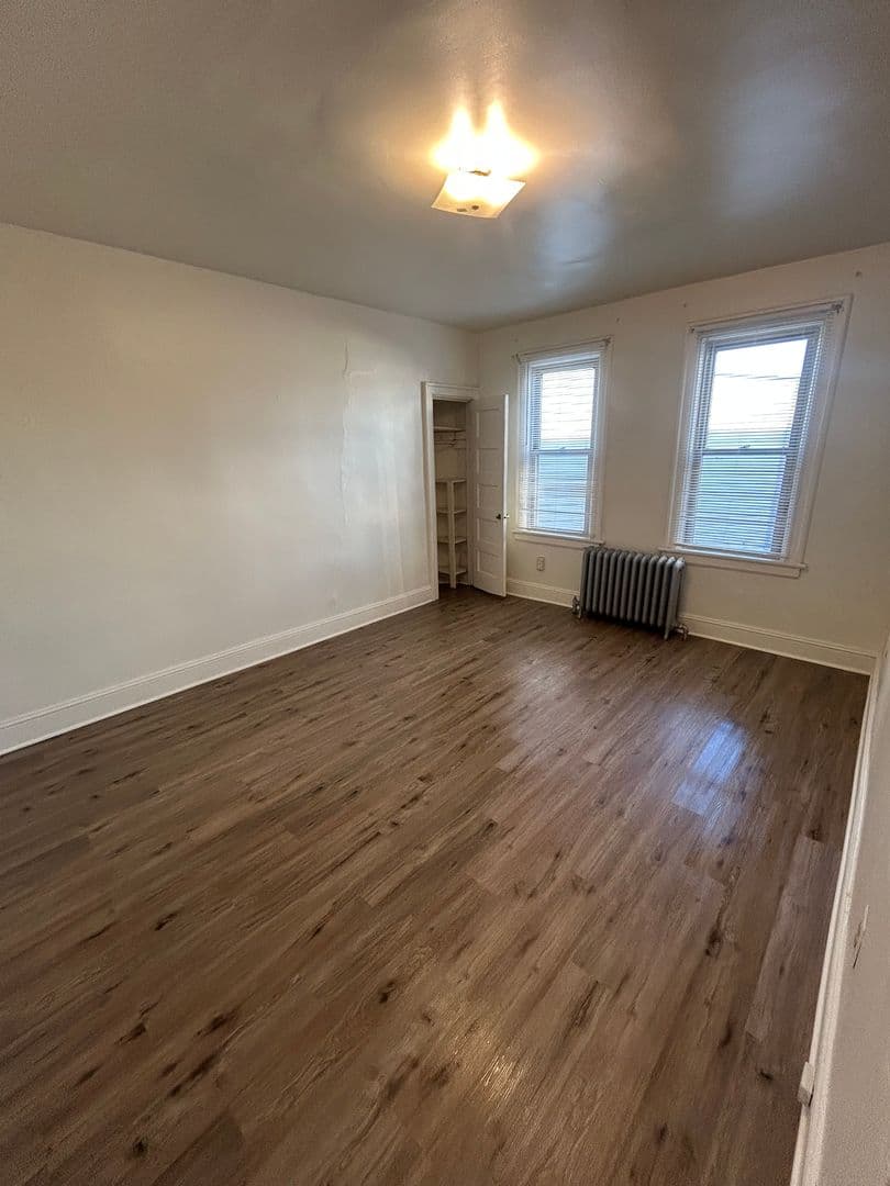 Bristol Apartment: 800-804 Beaver st