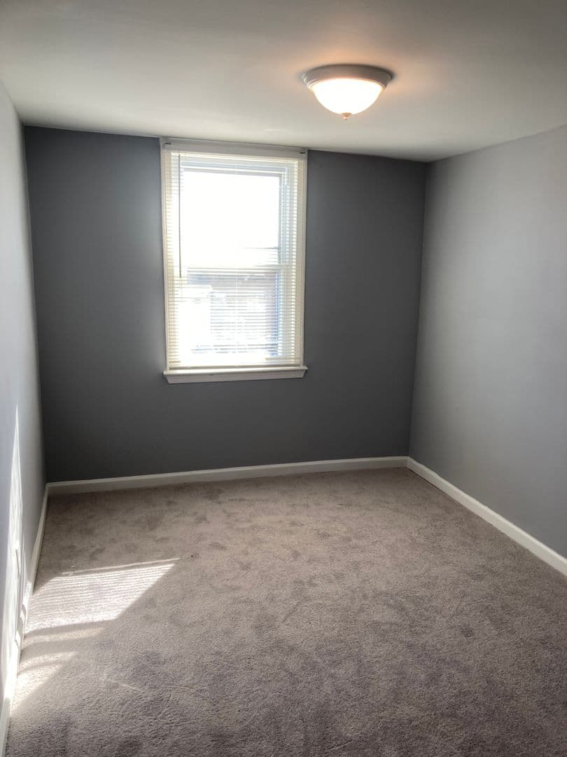 Bristol House: 822 4th Ave