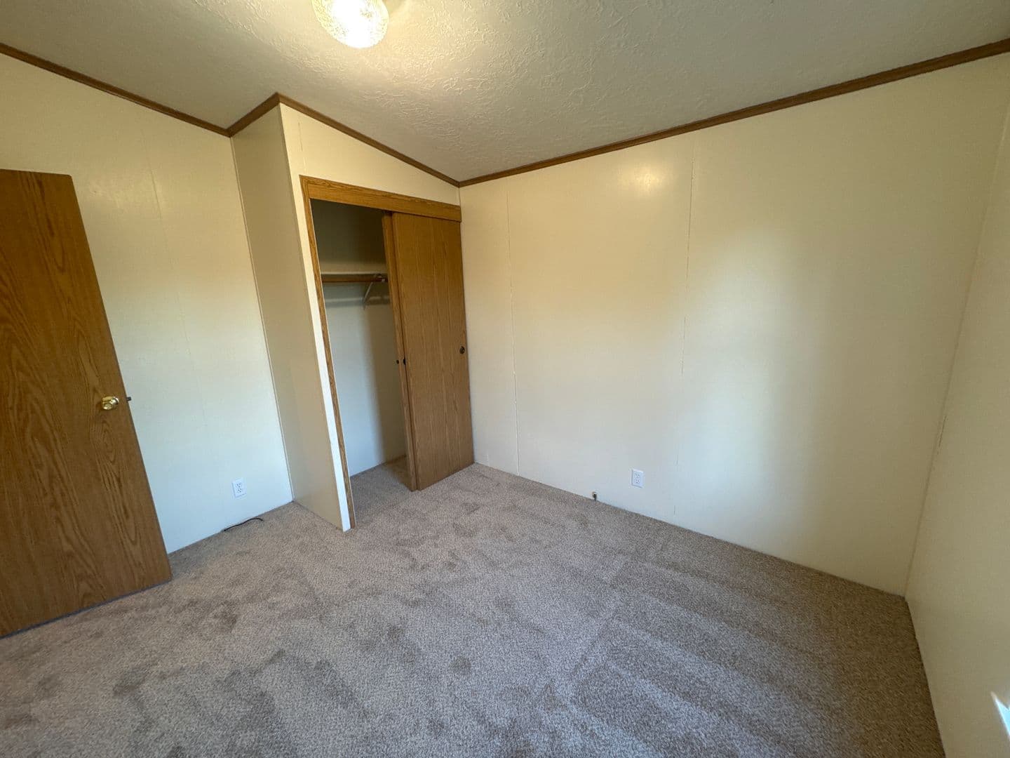 Albany Apartment: 2110 Geary St SE