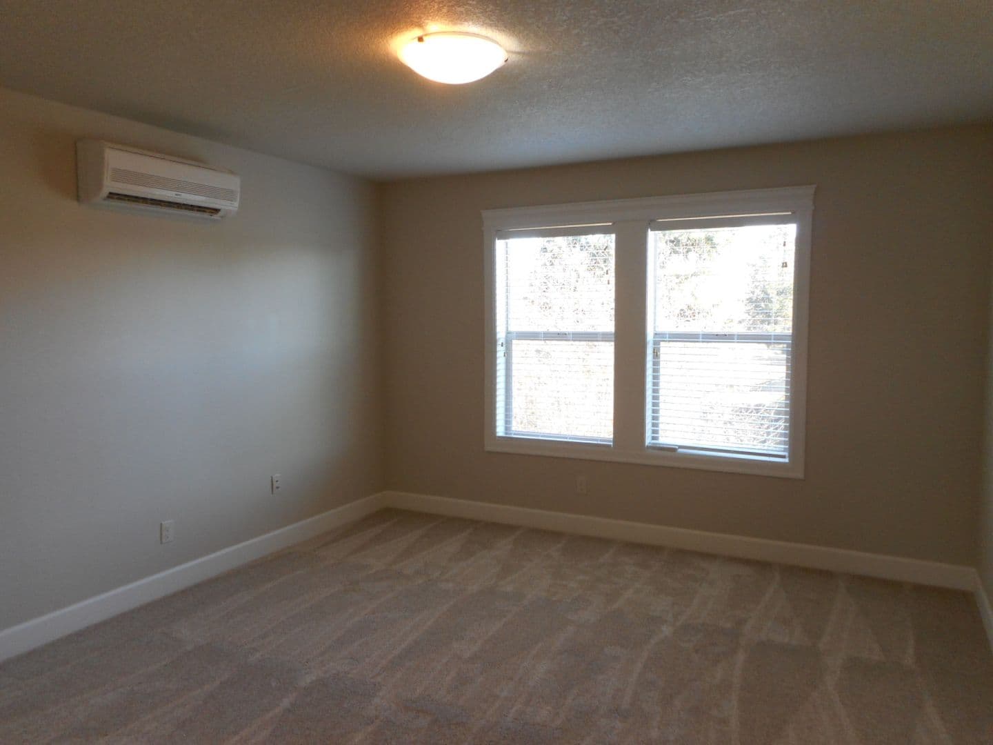 Albany Townhome: 1555 Dolores Way SE