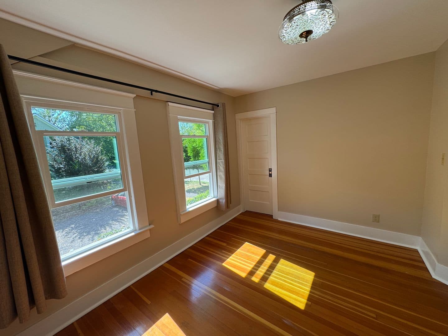 Corvallis House: 227 SW 7th Street