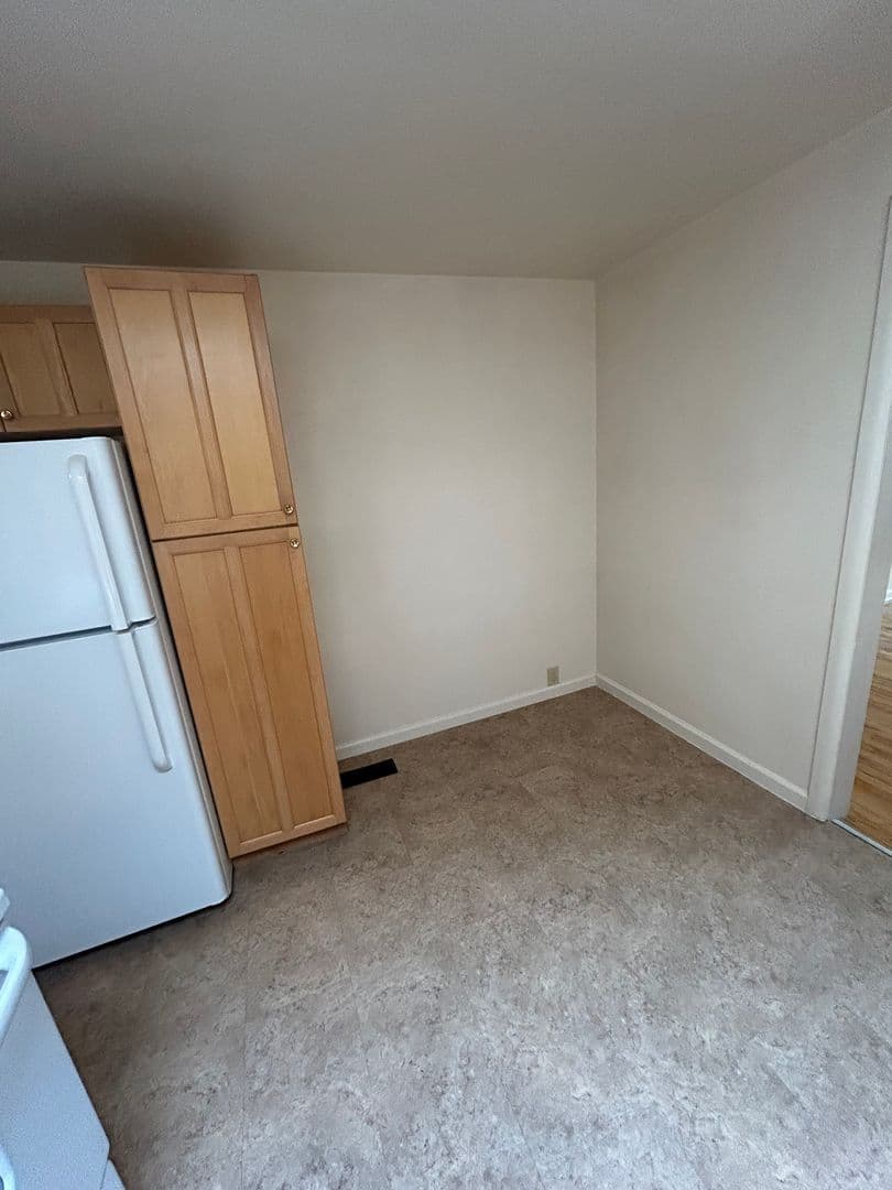 Corvallis Multiplex: 3445 SE 3rd St Unit 10