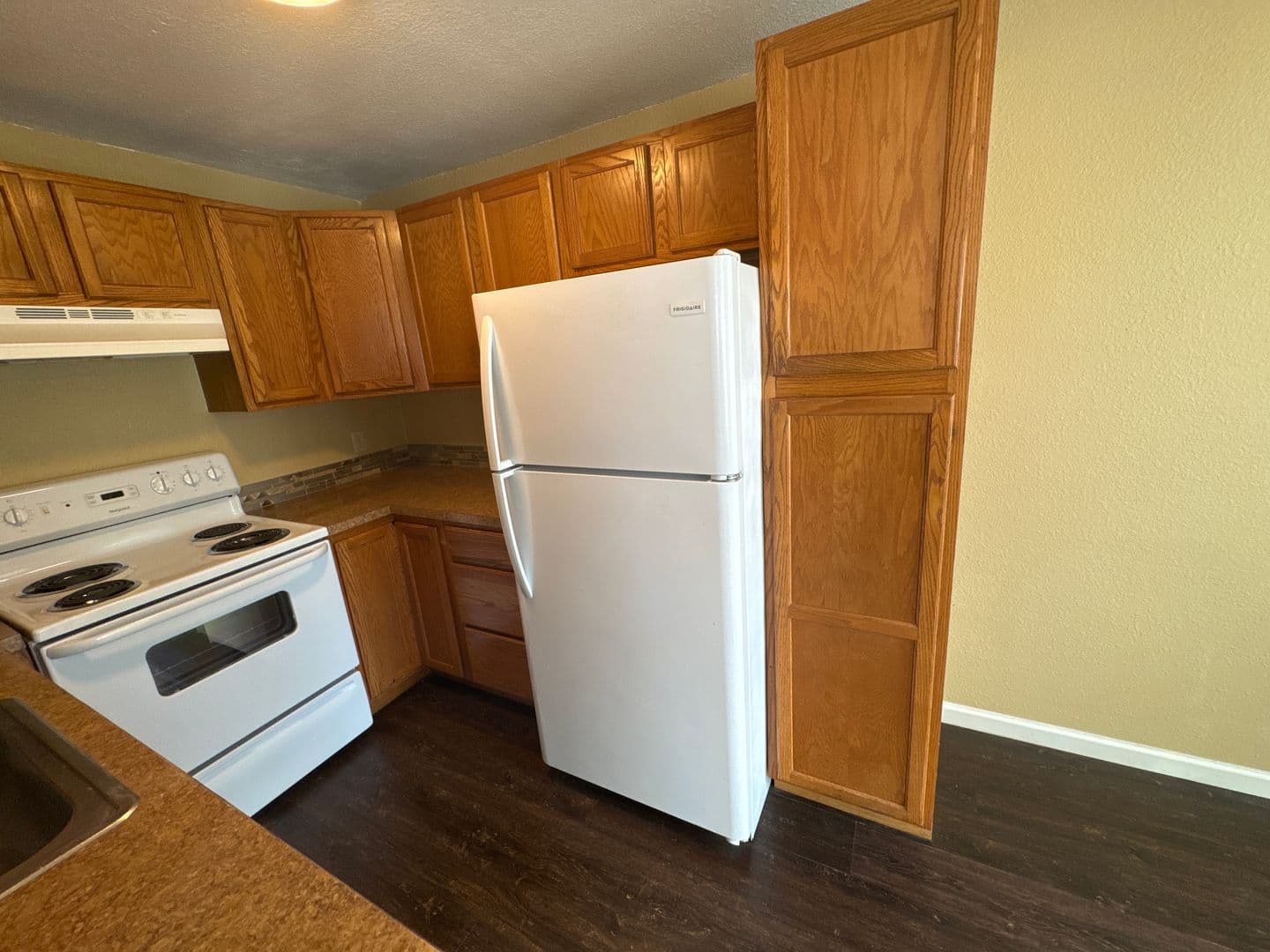 Albany Townhome: 2570 SE 16th Ave