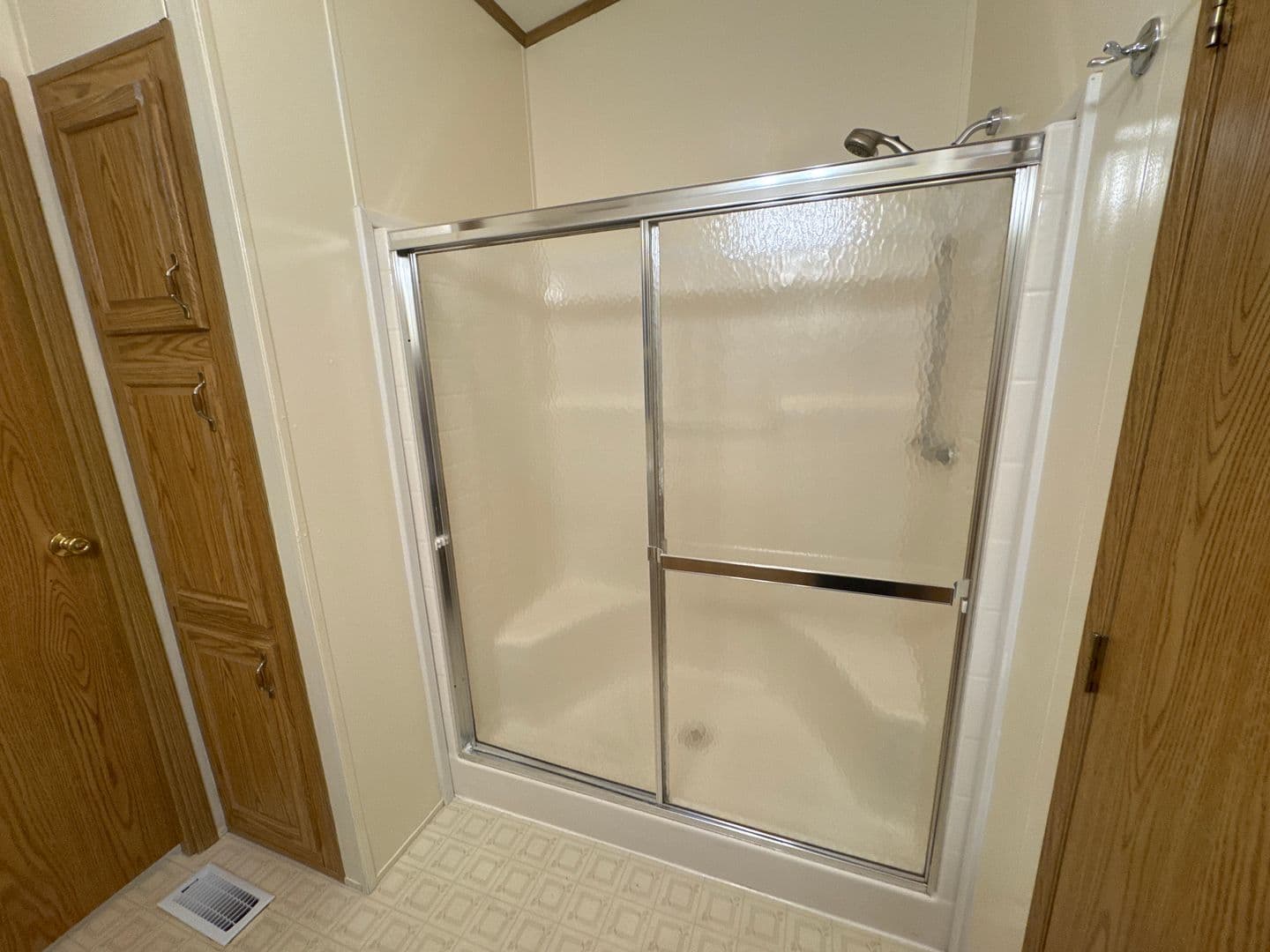 Albany Apartment: 2110 Geary St SE