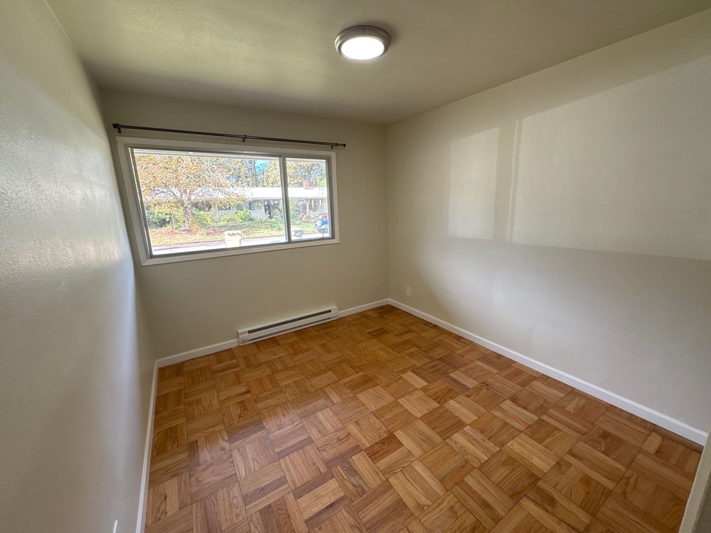 Adair Village Apartment: 230-232 NE Azalea Drive