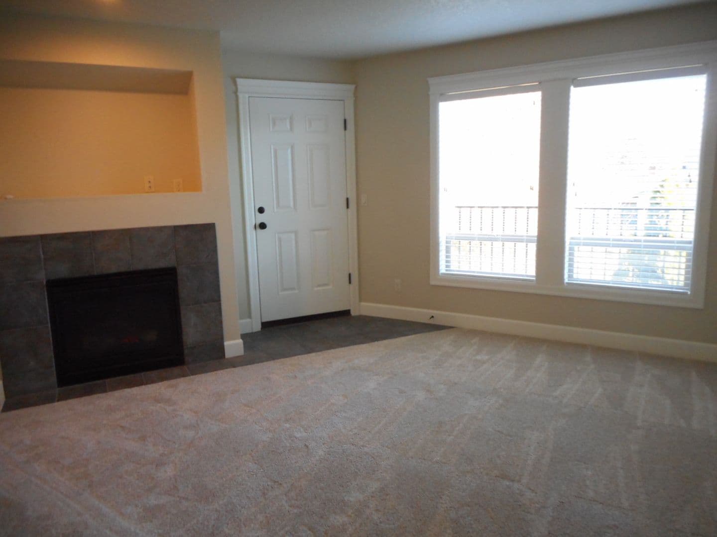 Albany Townhome: 1555 Dolores Way SE
