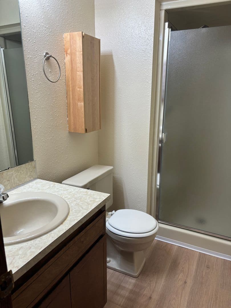 Corvallis House: 1012 SE Dorothy Ave