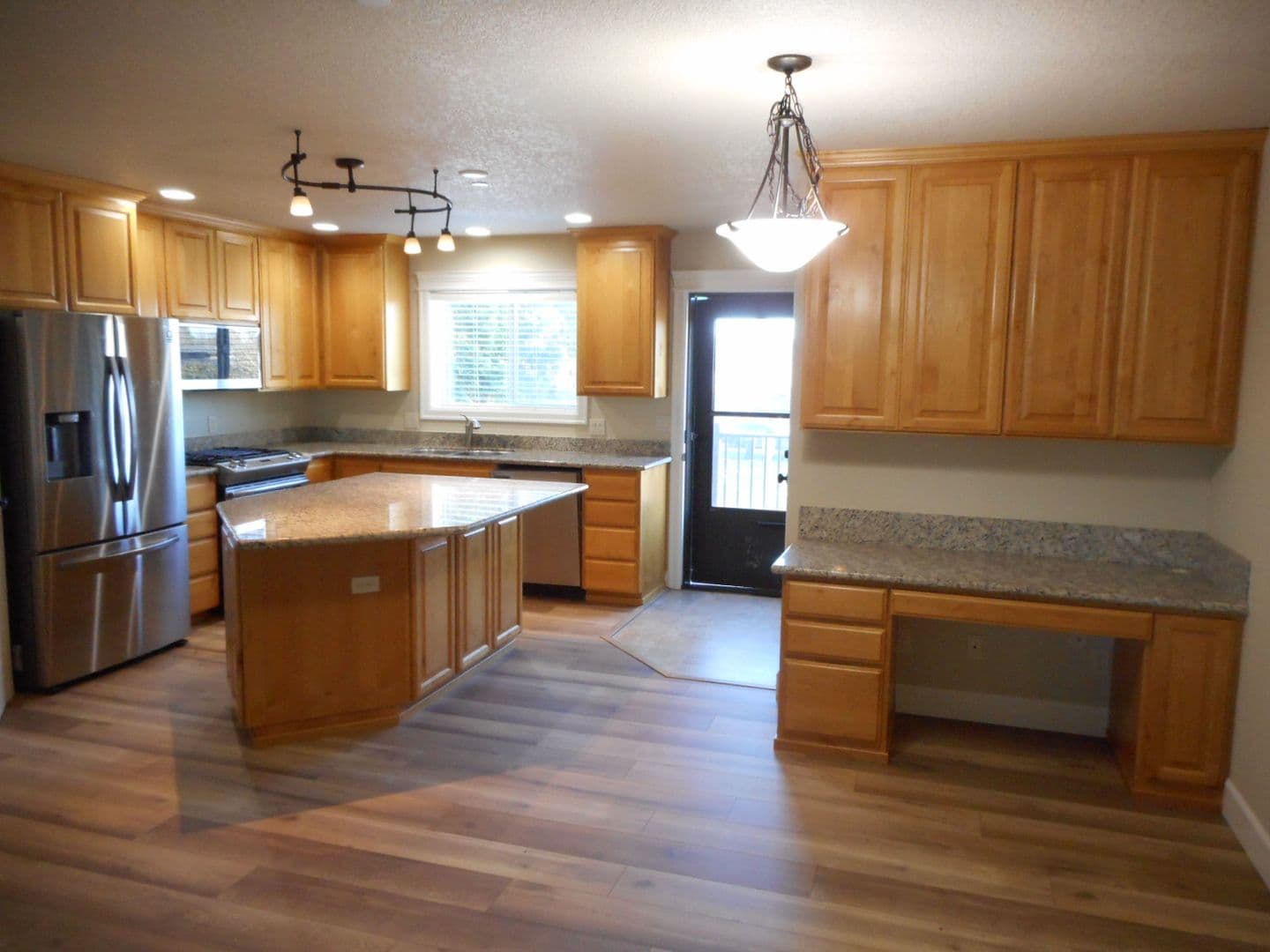 Albany Townhome: 1555 Dolores Way SE